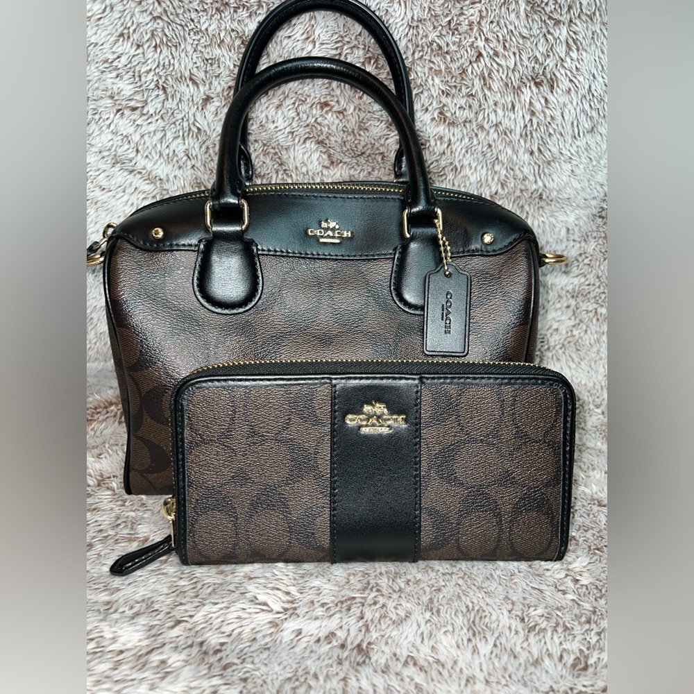 Coach Bennet Satchel Purse w/ matching Wallet